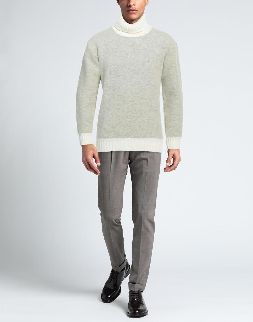 NEILL KATTER Turtleneck