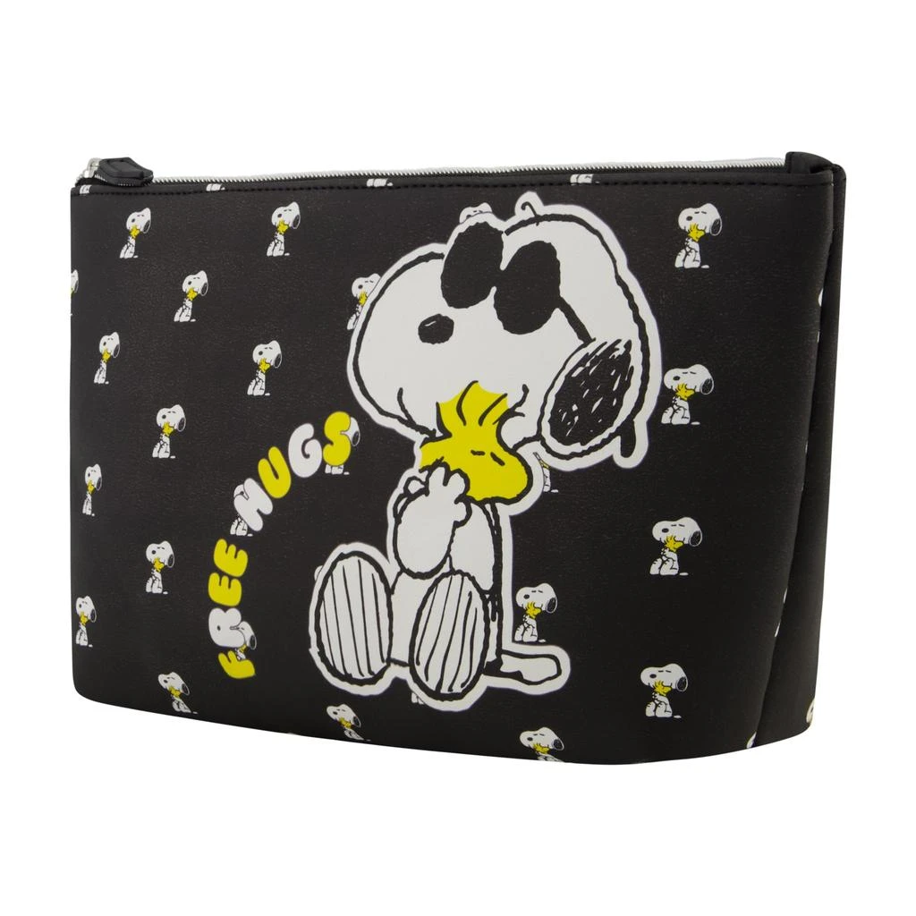 Snoopy & Woodstock Snoopy Free Hugs Travel Case 4