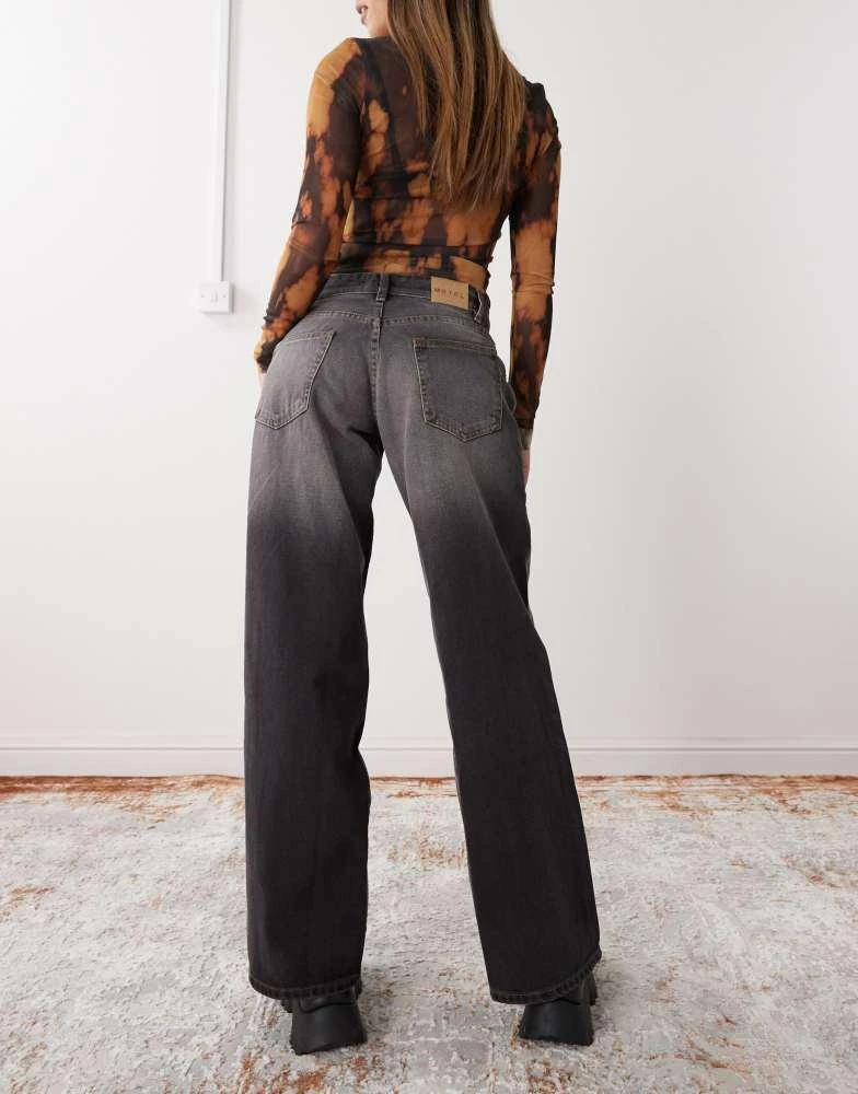Motel Motel roomy extra wide low rise jeans in grey used bleach 2