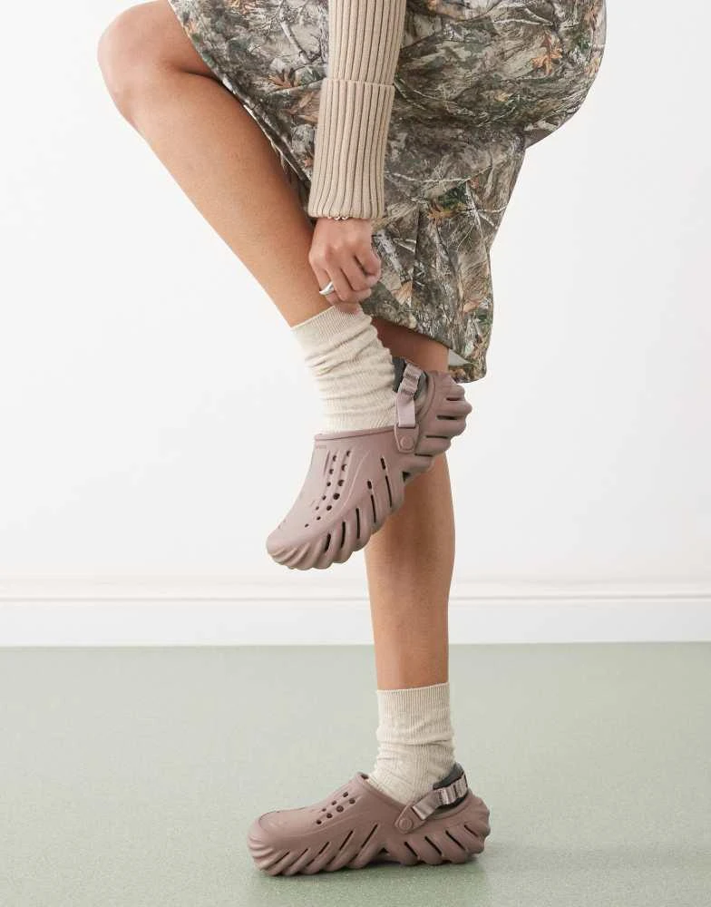Crocs Crocs Echo clogs in truffle 1