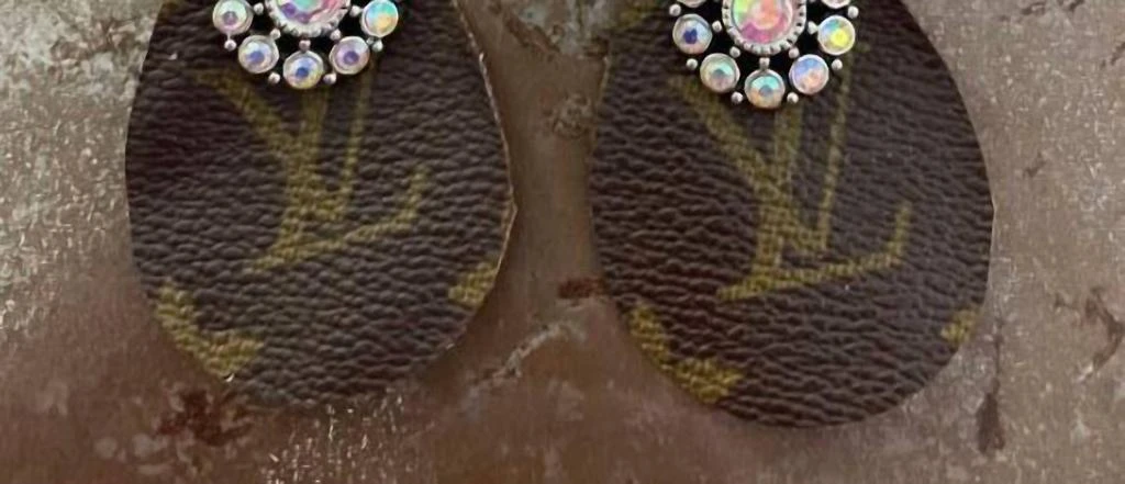 Zippity Do Dah Zippity Do Dah - Women
s Upcycled Teardrop Crystal Accent Earrings 2