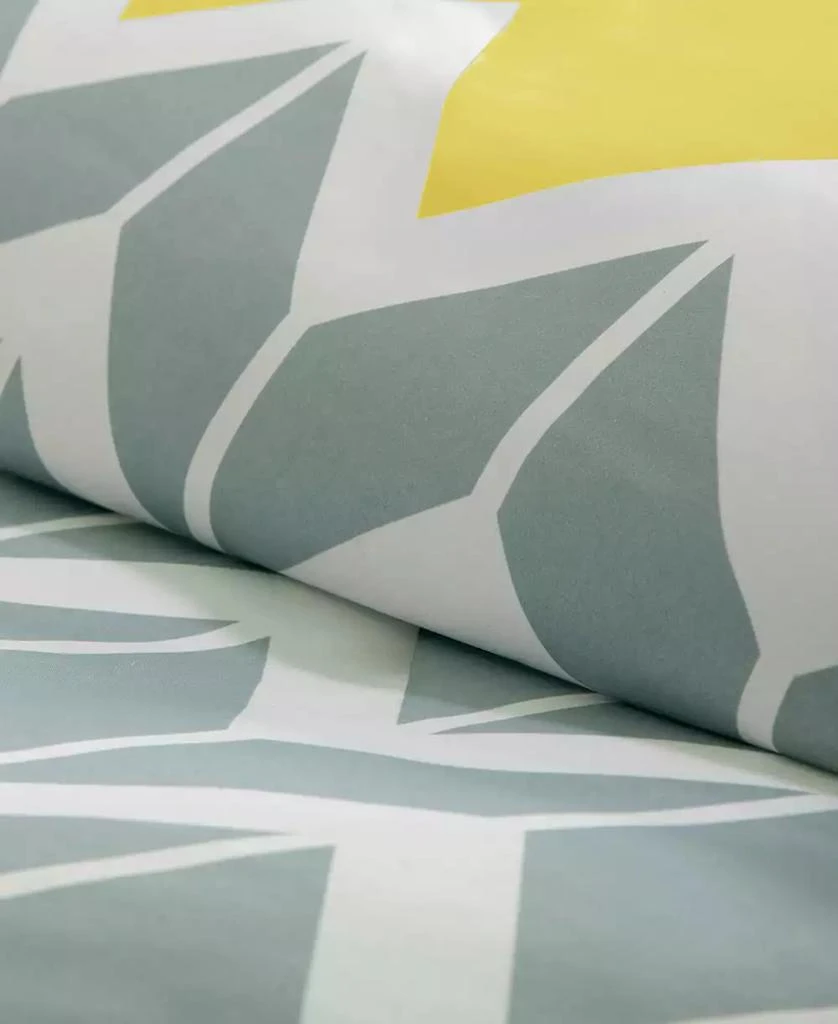 Intelligent Design CLOSEOUT! Nadia Reversible 4-Pc. Comforter Set 7