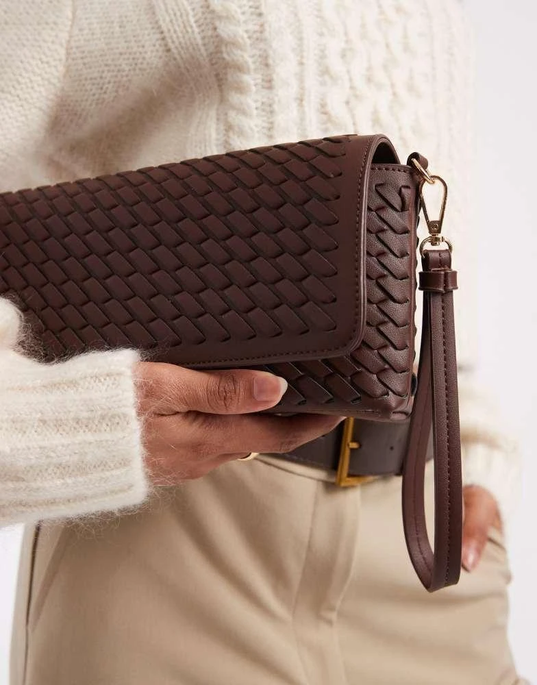 Glamorous Glamorous woven clutch bag in dark brown