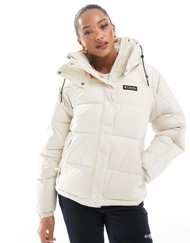 Columbia Columbia Snowqualmie II jacket in chalk white 1