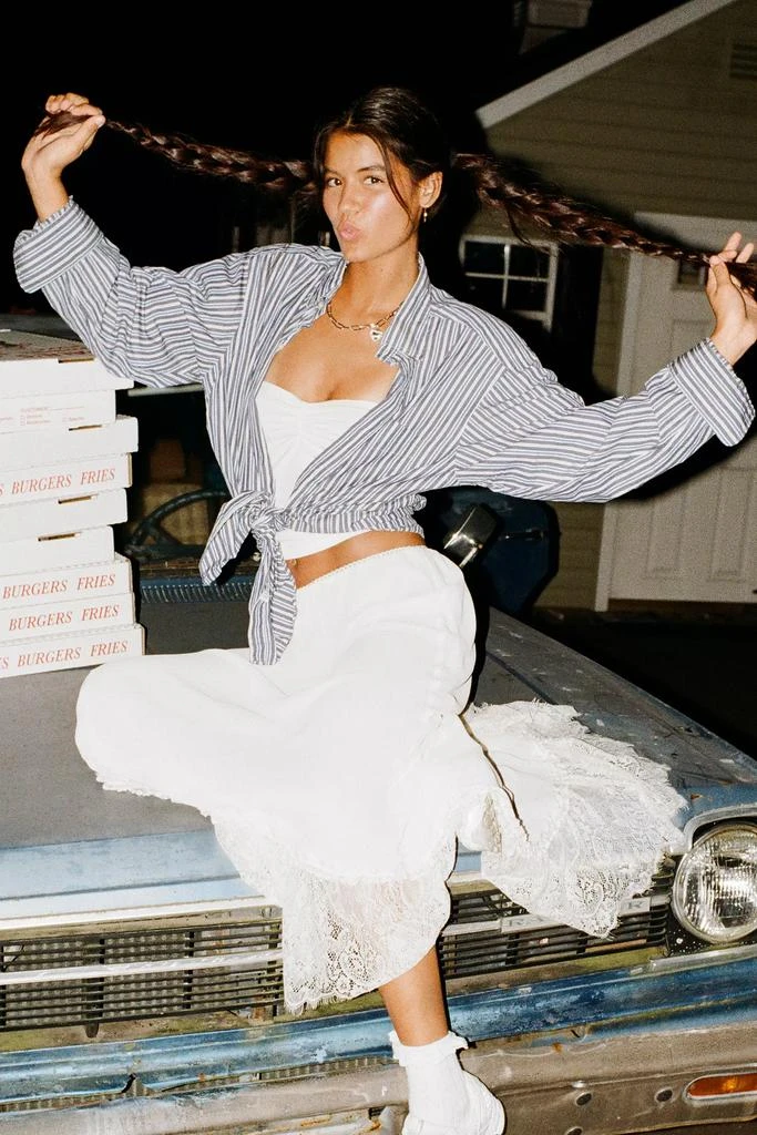 Vintage 
ReMADE by UO Vintage By UO Branded Printed Button-Down Shirt