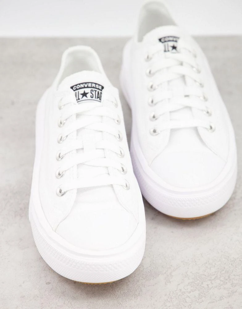 Converse Converse Chuck Taylor All Star Move Ox trainers in white 2
