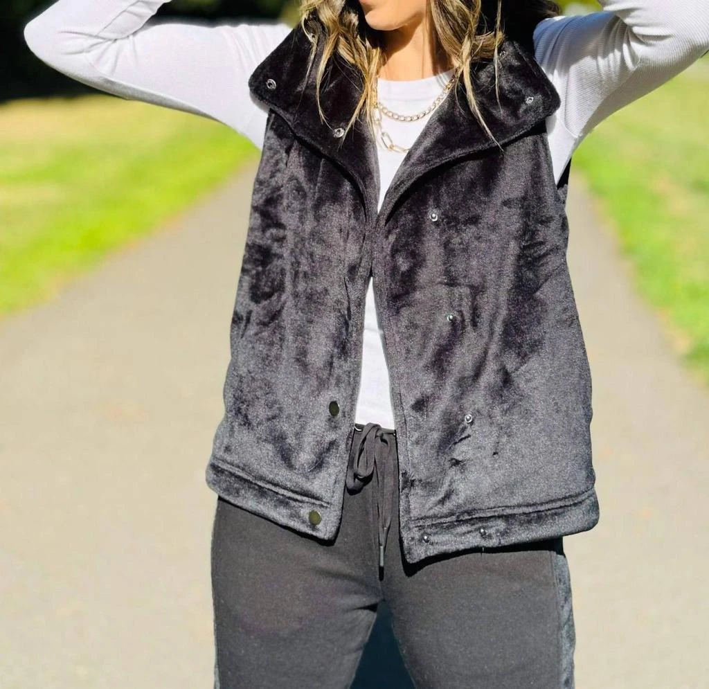 Threads for Thought Threads 4 Thought - Kelsey Sherpa Vest 7