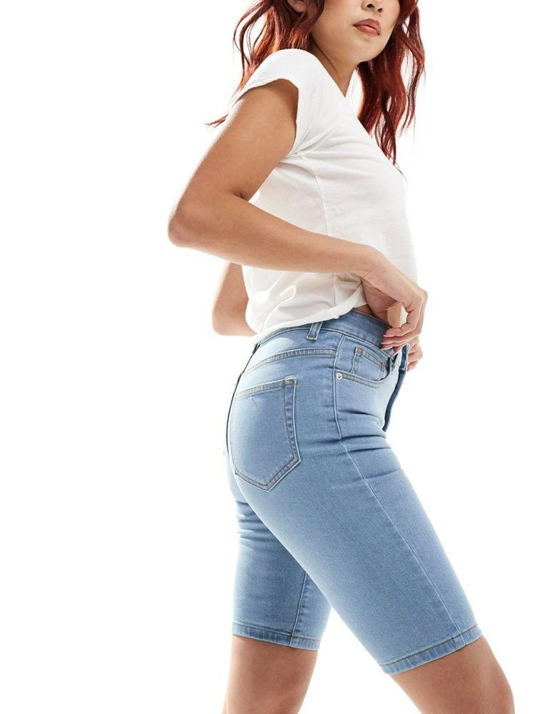 Don't Think Twice DTT skinny denim shorts in light wash blue 1