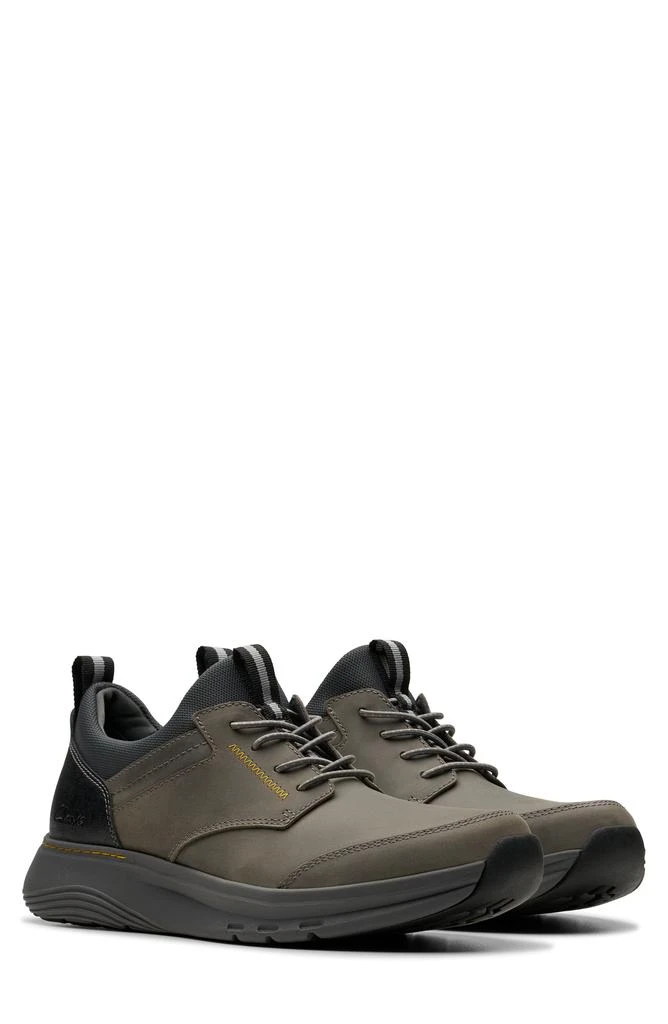 Clarks® Motion Trek EZ Sneaker 8