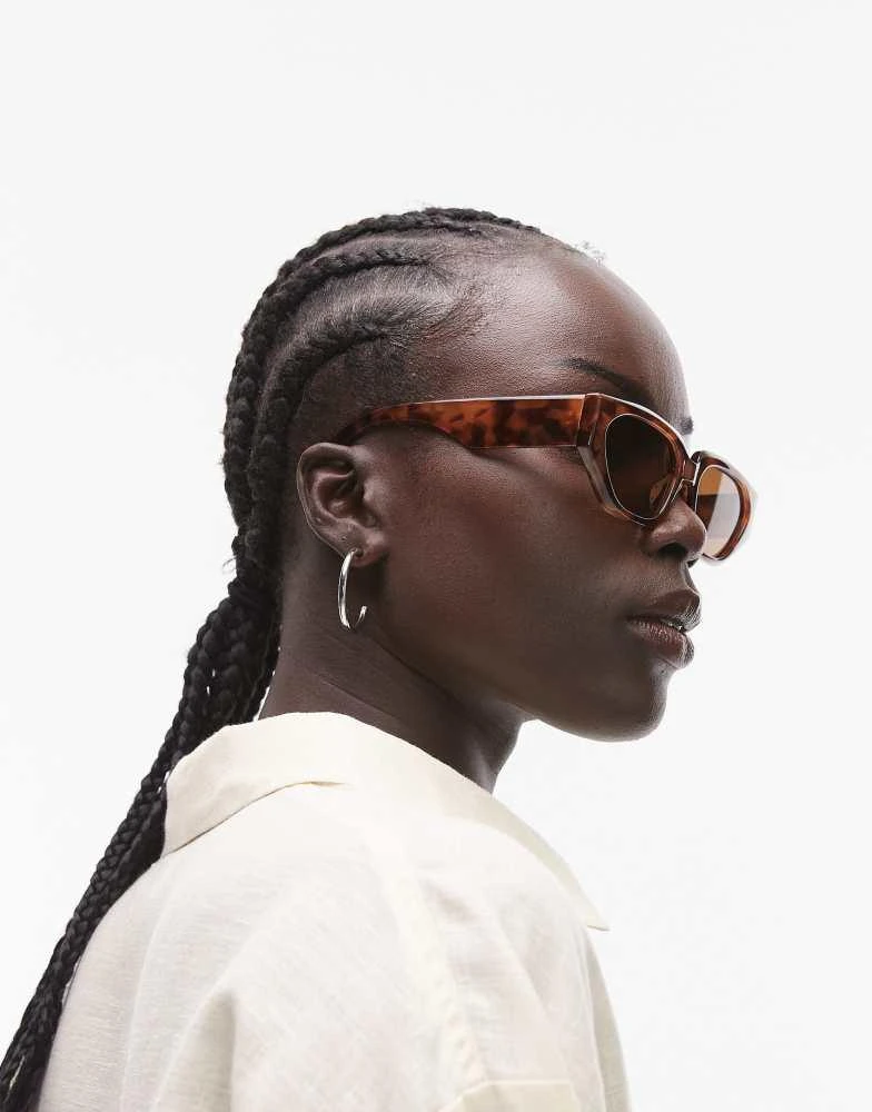 Topshop Topshop Croatia angular cat eye sunglasses in brown tort 1