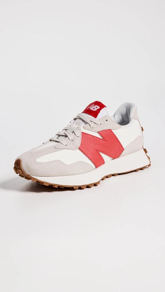 New Balance 327 Sneakers 1