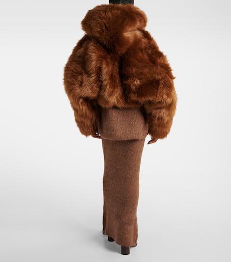 Shop Vicinity cropped faux fur jacket on Sale at BeyondStyle – Get