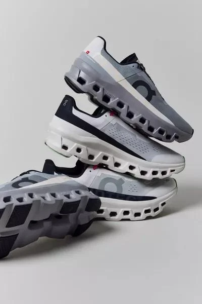 On On Men's Cloudmonster Sneaker 2