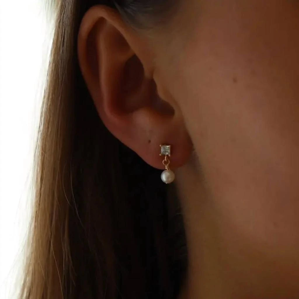 Katie Waltman Katie Waltman - Women
s Claire Pearl Studs Earrings 3