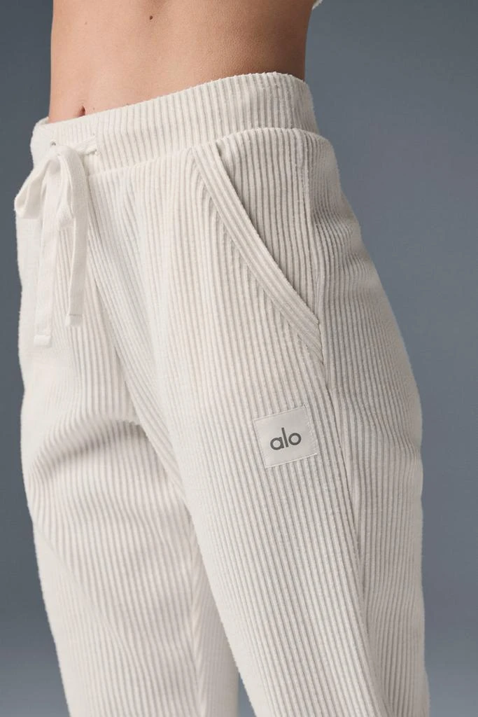 Alo Muse Sweatpant - Ivory 4
