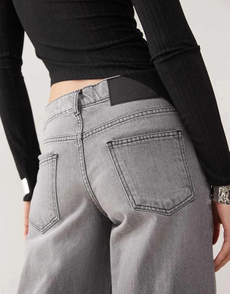 Reclaimed Vintage Reclaimed Vintage  88' wide baggy low rise leg jean in grey wash 5