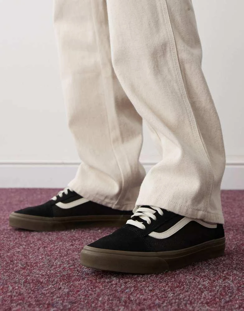 Vans Vans Old Skool heavy canvas trainers in black with gum sole 4