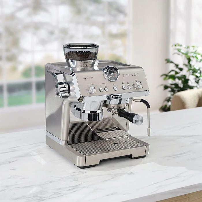De'Longhi La Specialista Opera Espresso Machine with Cold Brew 18