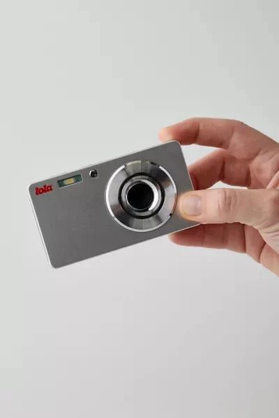 Lola Lola Essential Digital Camera Bundle 5