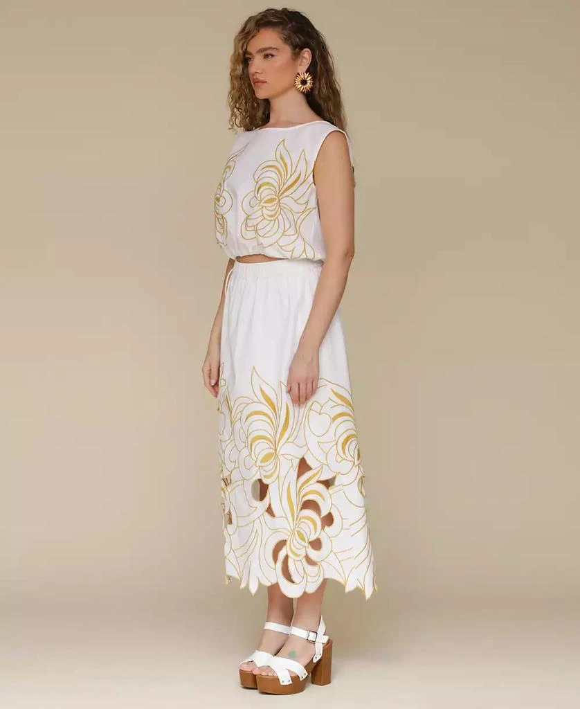 Avec Les Filles Women's Sleeveless Embroidered Drawstring-Hem Top 9