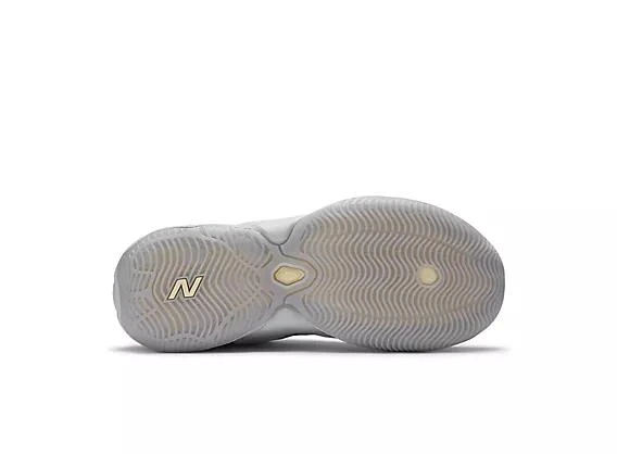 New Balance FRESH FOAM BB V3 6