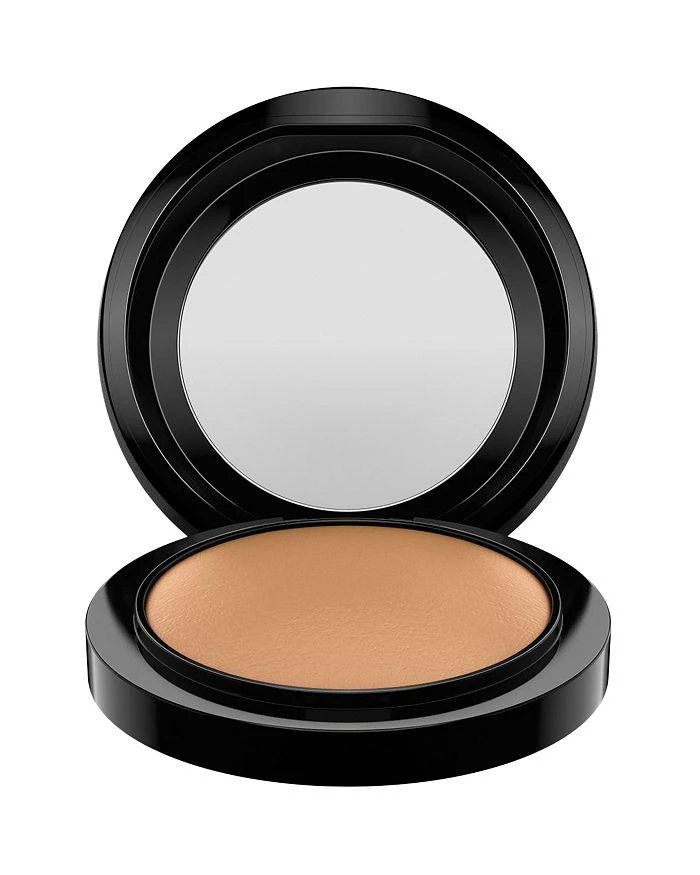 MAC Mineralize Skinfinish Natural 2