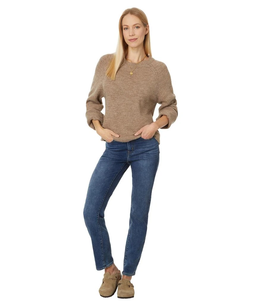 Levi's® Womens 724 High-Rise Straight 4