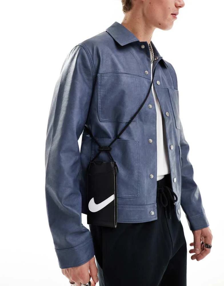 NIKE Nike Premium phone pouch crossbody bag in black 3