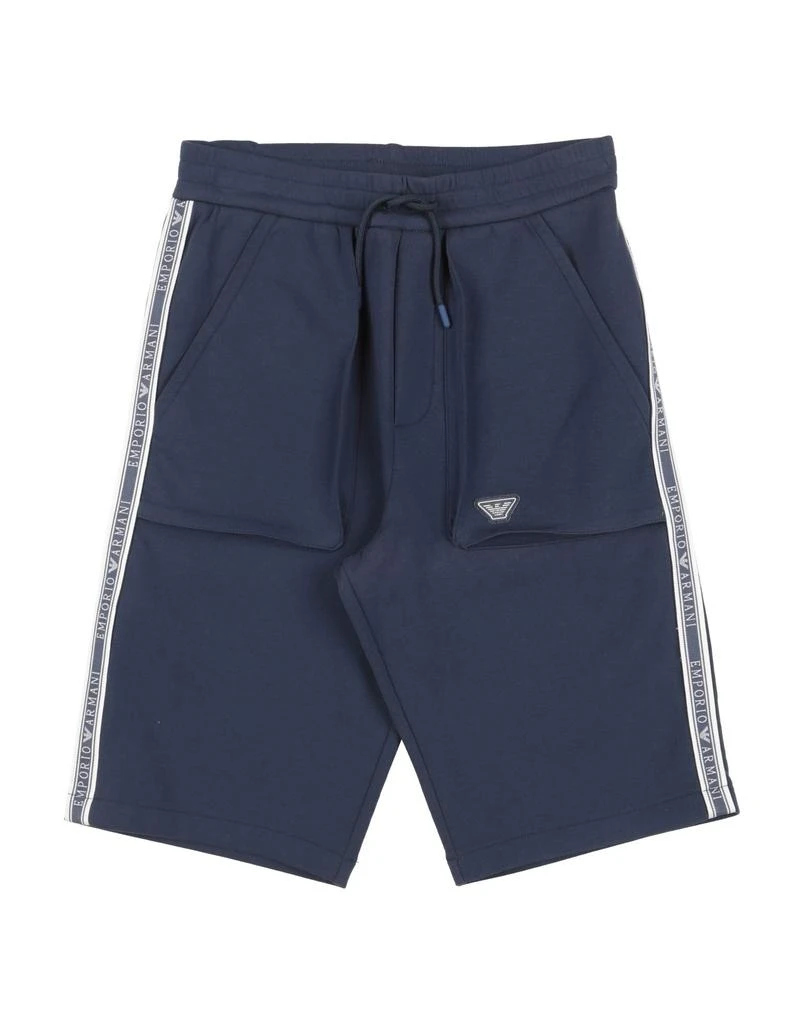Emporio Armani Shorts
Bermuda