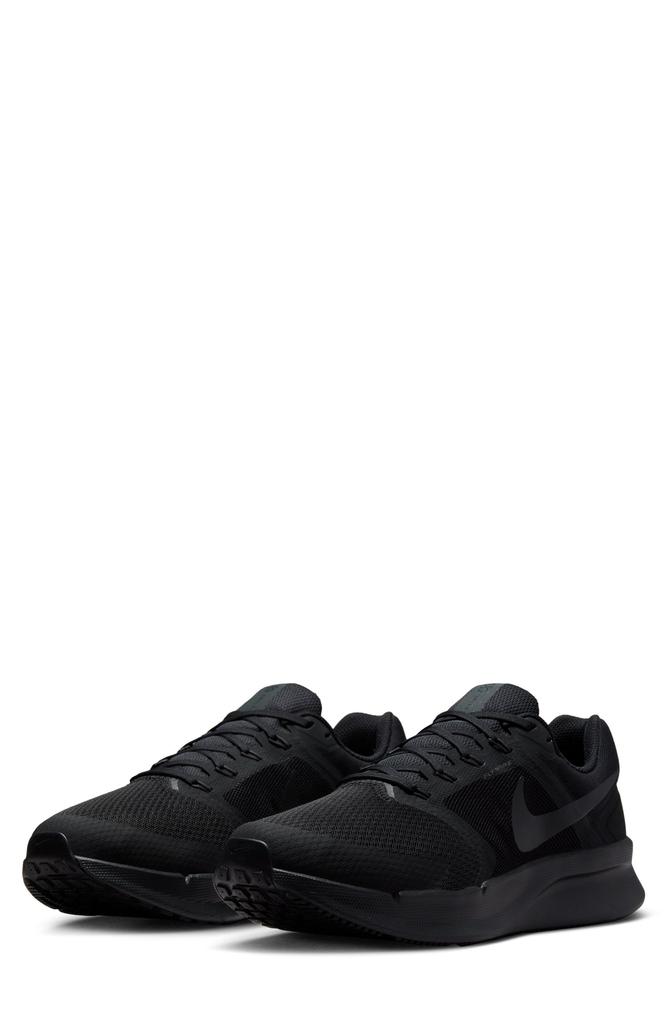 NIKE Run Swift 3 Running Shoe