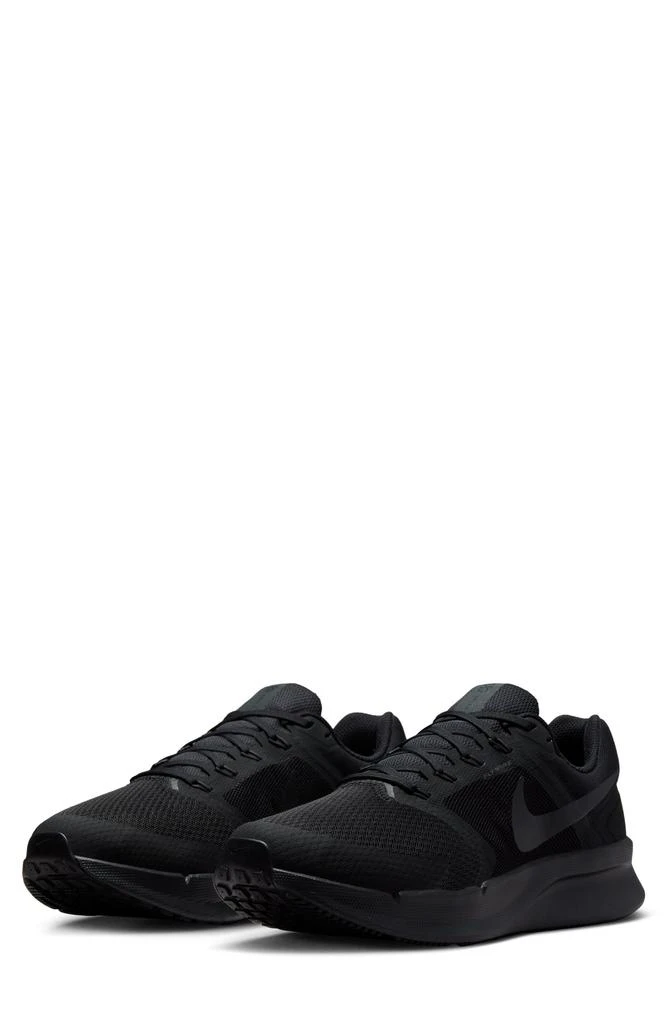 NIKE Run Swift 3 Running Shoe 1