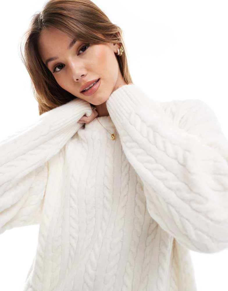 Bershka Bershka high neck oversized cable knit jumper in ecru 4
