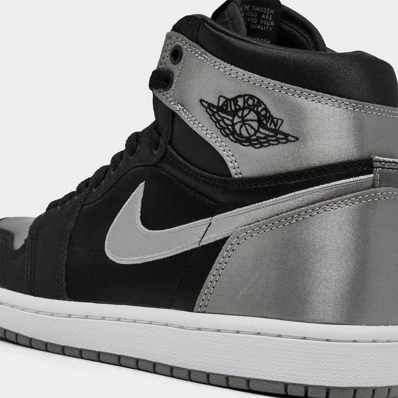 Jordan Women's Air Jordan Retro 1 High OG SE Casual Shoes 3