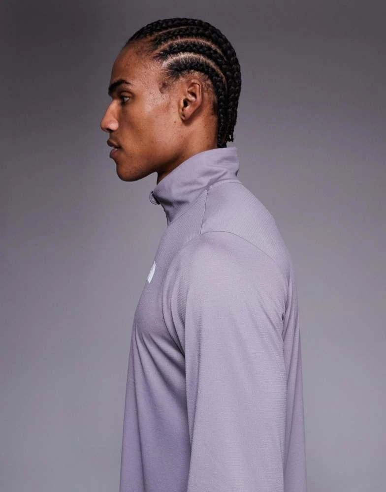 The North Face The North Face Training 24/7 logo 1/4 top in grey 4