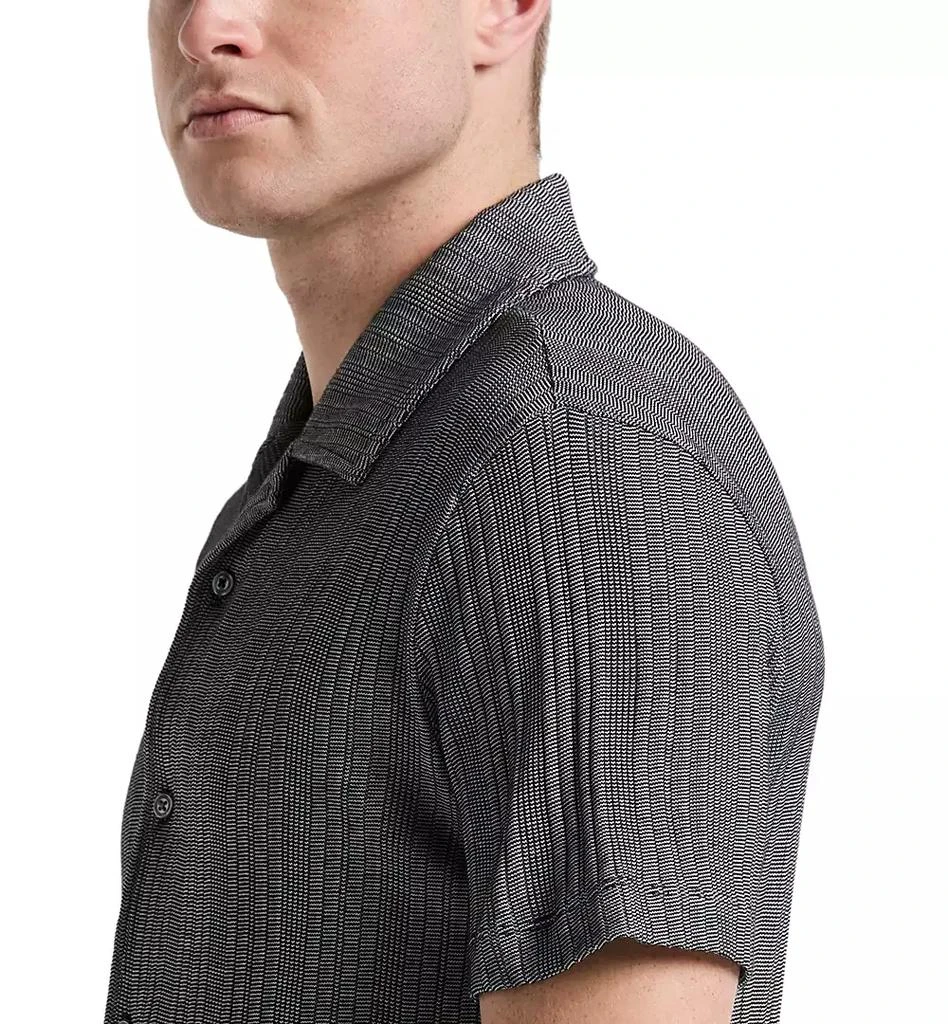 Perry Ellis Men
s Short Sleeve Striped Button-Front Camp Shirt 3