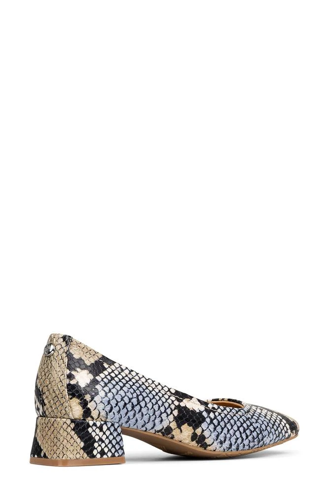 Donald Pliner Snakeskin Print Mid Heel Pump 6