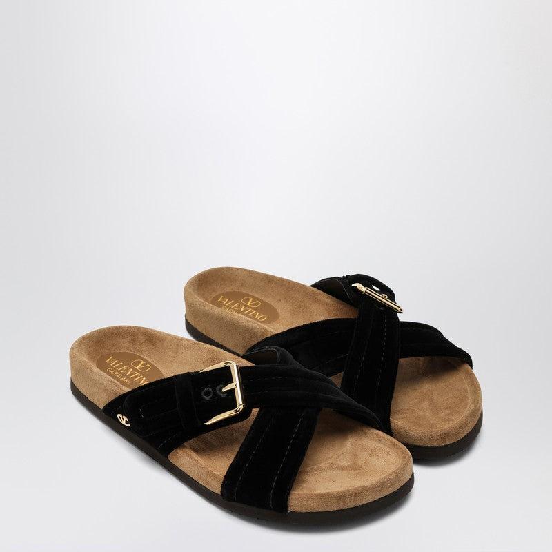 【関税&送料込】Valentino Garavani Fussfriend Velvet Slide S Fussfriend velvet sandals in black - Valentino Garavani