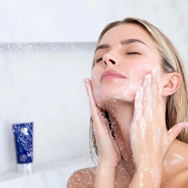 iS CLINICAL iS Clinical Cleansing Complex Polish (4 oz.) 4