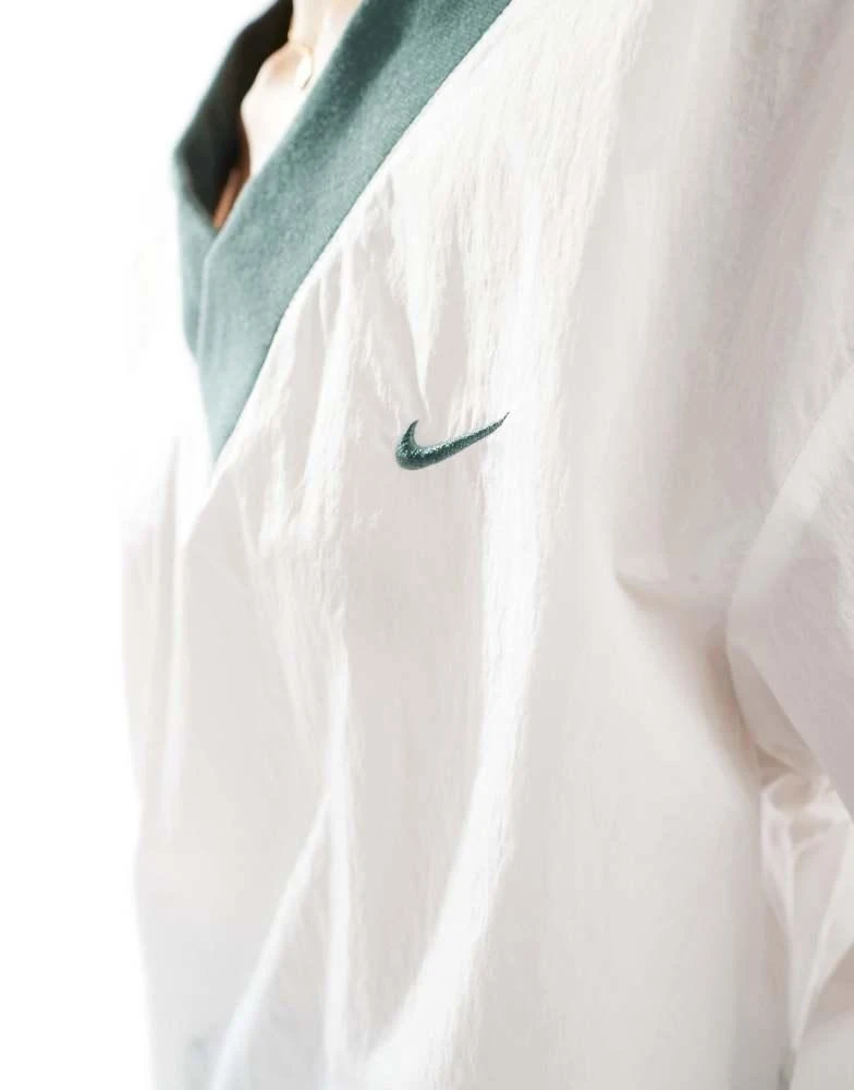 NIKE Nike Trend V neck sweatshirt in beige 3