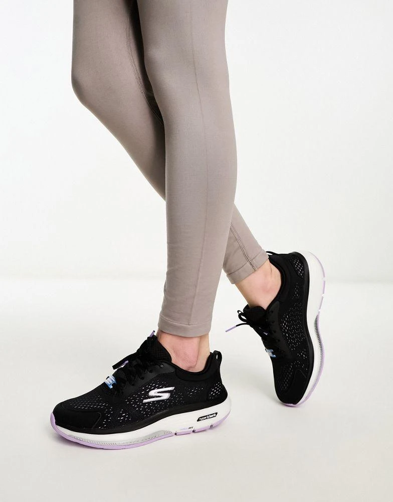 SKECHERS Skechers Go Walk Workout Walker Outpace Trainers in Black 4