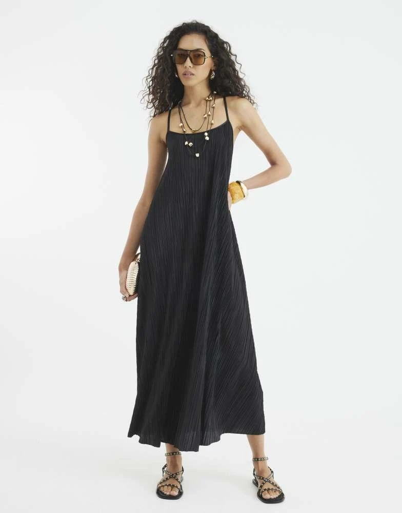 River Island River Island Sleeveless plisse maxi dress in black 2