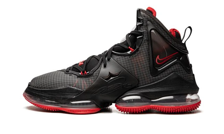 NIKE Nike LeBron 19 1