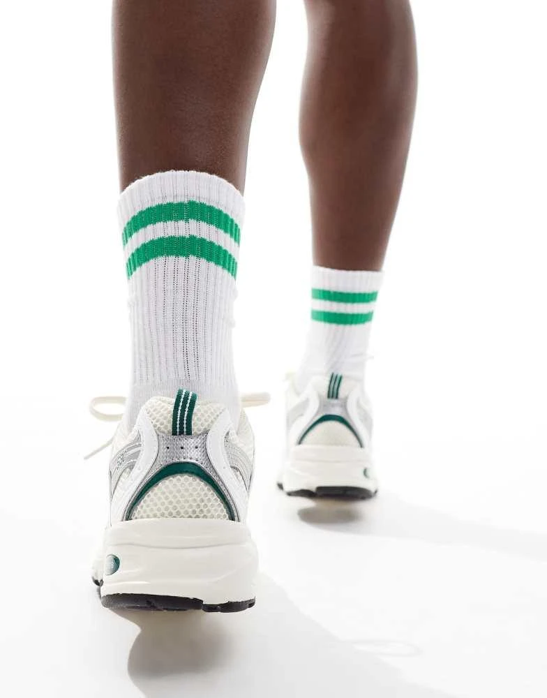 New Balance New Balance 530 trainers in white & green 3