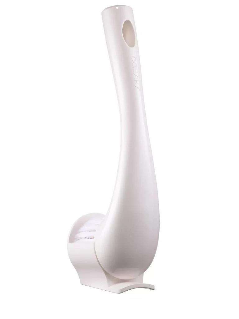 Shiseido Cleansing Massage Brush 1
