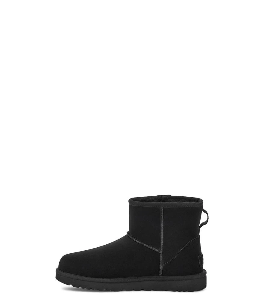 UGG Classic Mini Bailey Zip 4