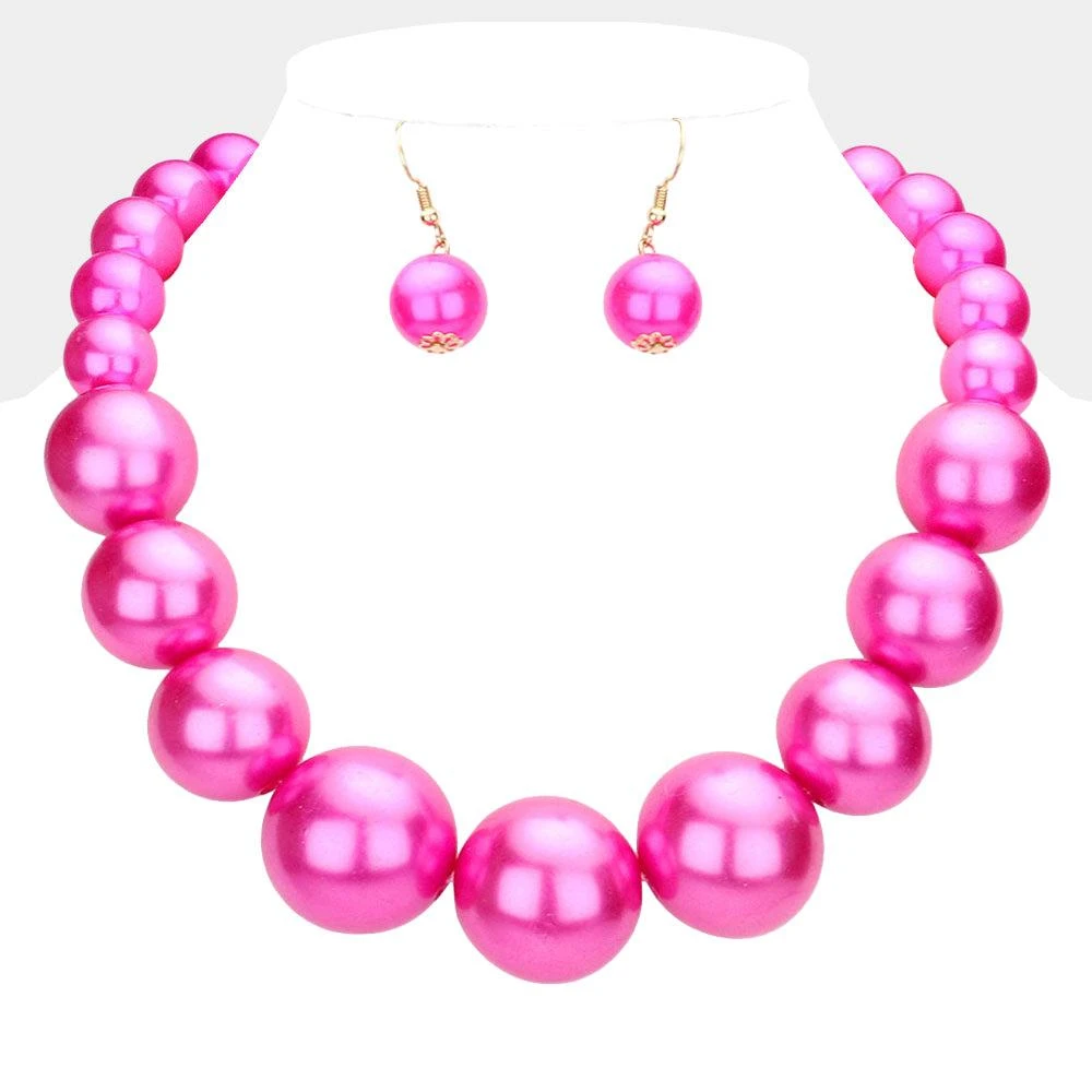 FASHNZFAB Graduated Pearl Beaded Statement Necklace 2