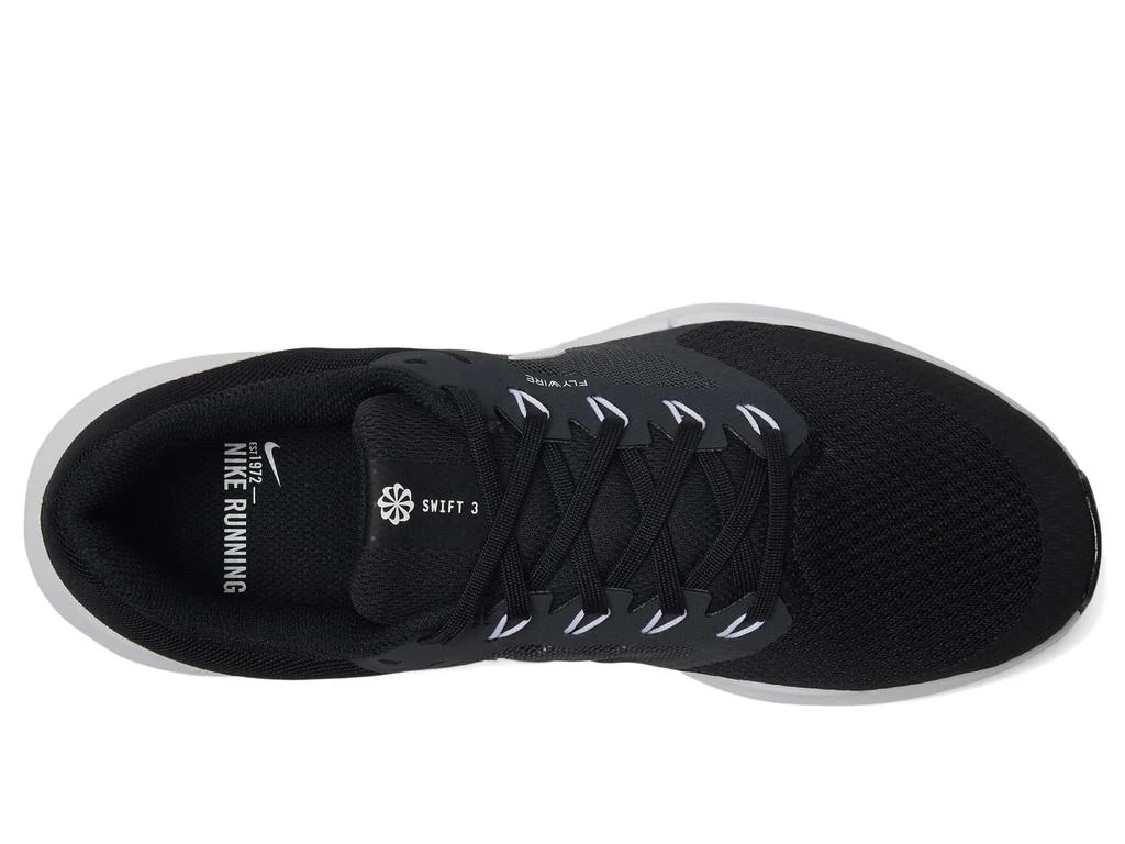 NIKE Run Swift 3 2