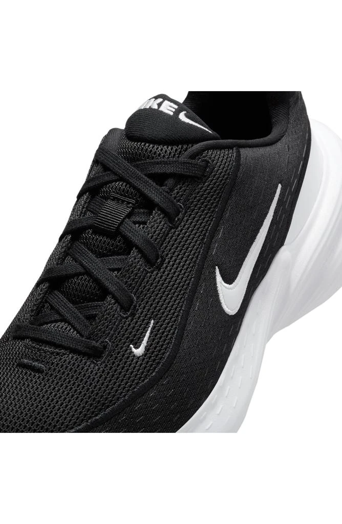 NIKE Uplift SC Sneaker 8