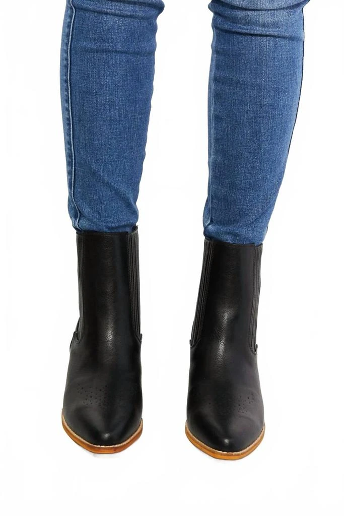 MMShoes Women's Love The Journey Chelsea Boots In Black 5