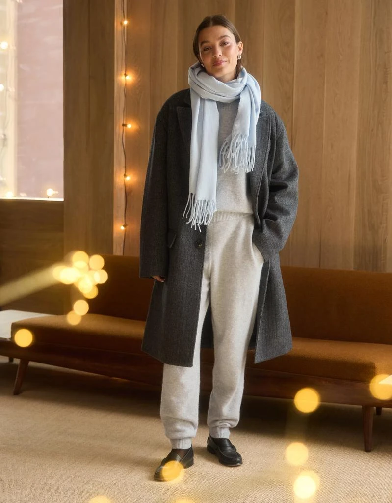 AE AE77 Premium Oversized Wool Scarf 1